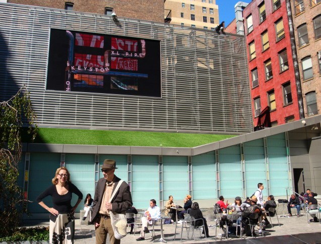 M.Schmidt Feist: Fossil Free, Projection